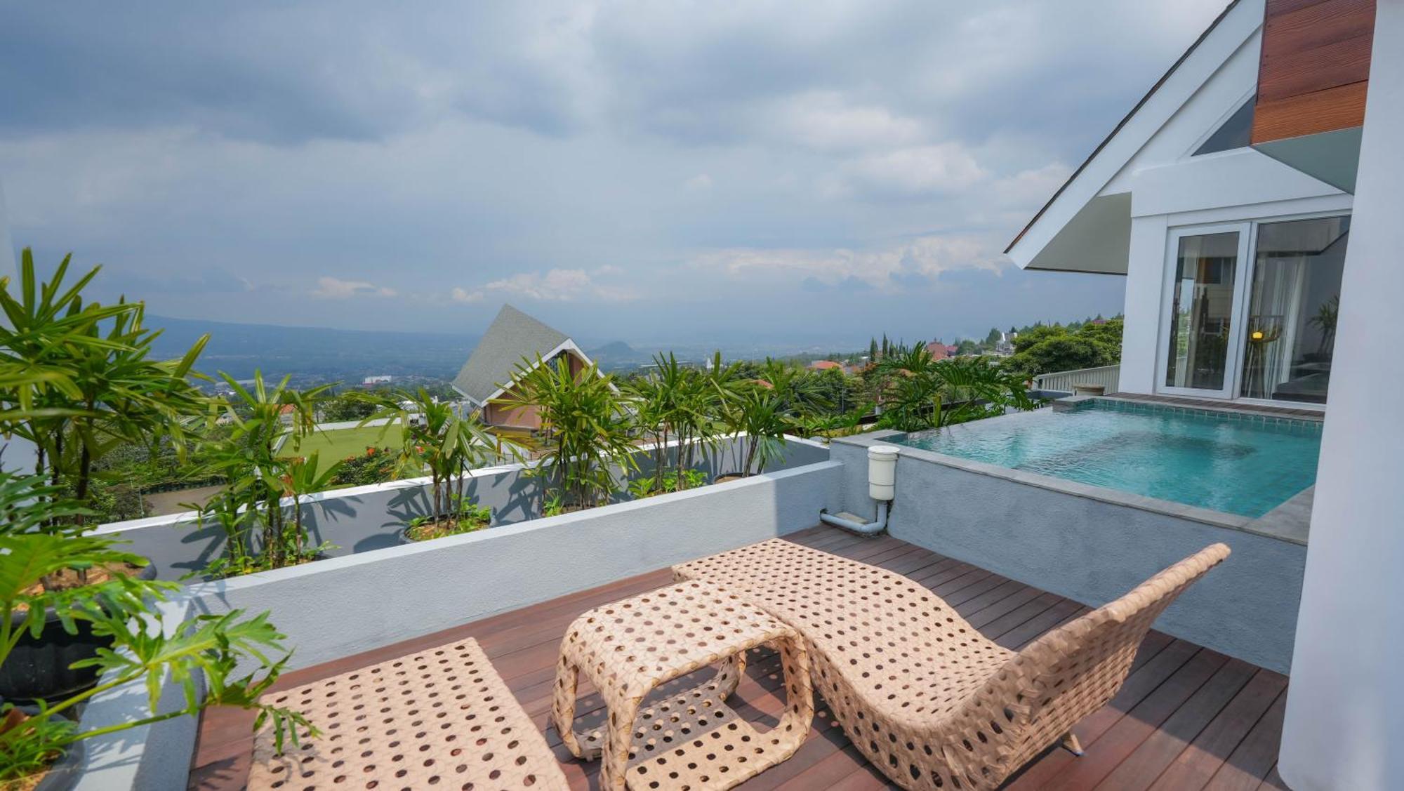 Amartahills Hotel And Resort Batu  Zimmer foto