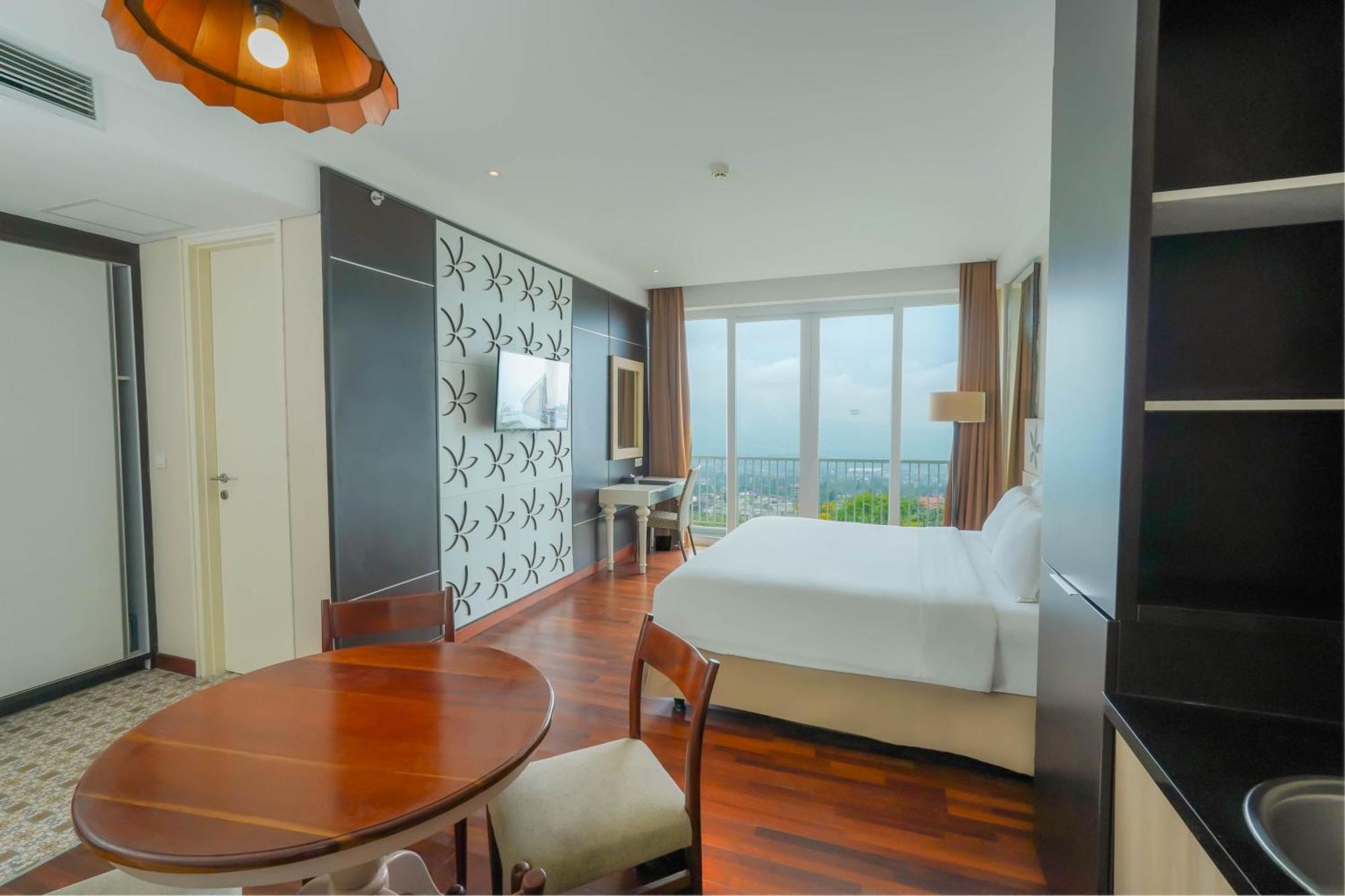 Amartahills Hotel And Resort Batu  Zimmer foto